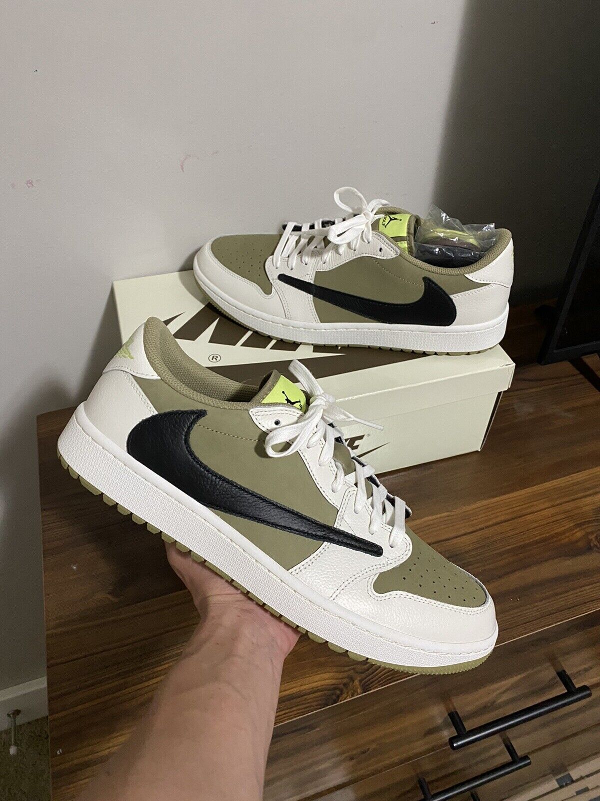 XH Travis Scott x Air Jordan 1 Low Golf “Olive” review Noah 03