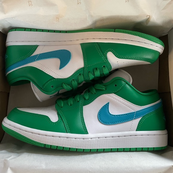 XH Travis Scott x Air Jordan 1 Low White Green Blue review Henry 04