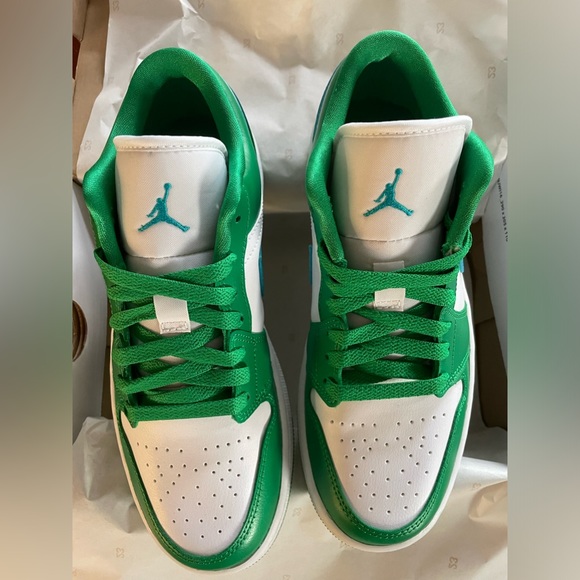 XH Travis Scott x Air Jordan 1 Low White Green Blue review Henry 05