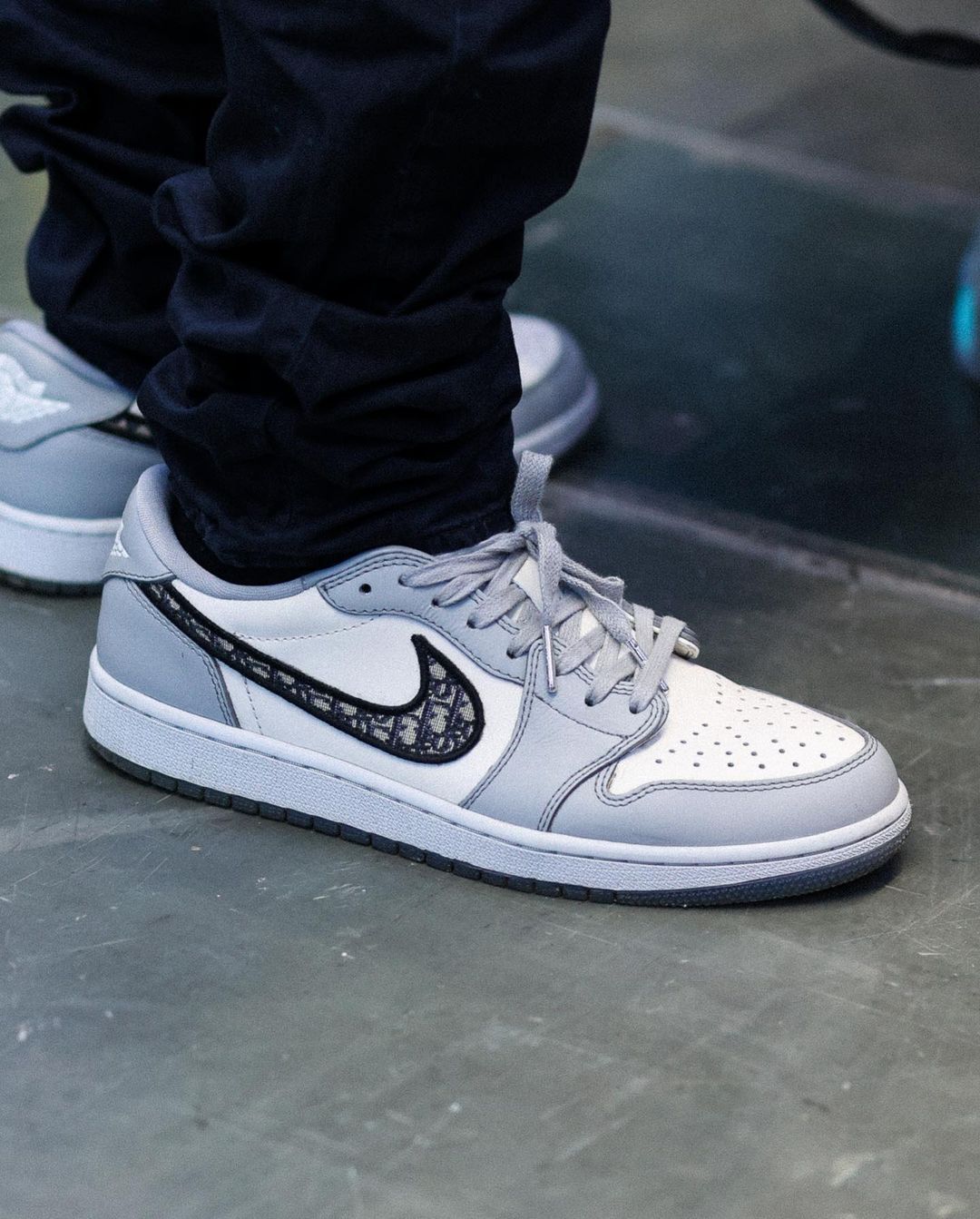 XH Dior x Air Jordan 1 Low Wolf Grey review Clara