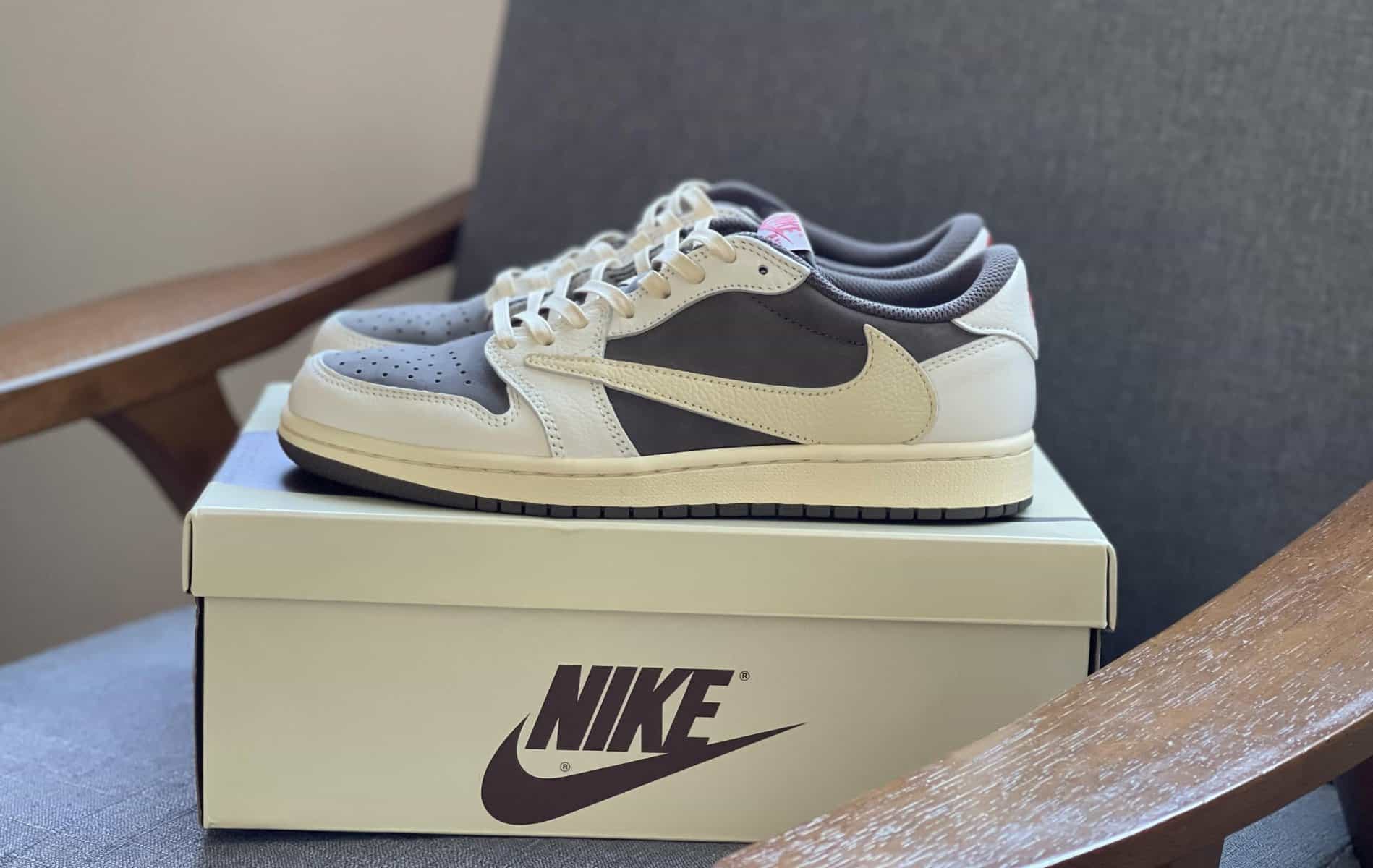 XH Travis Scott x Air Jordan 1 Low White BrownBarb review Derek