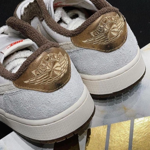 XH Travis Scott x Air Jordan 1 Low OG “Year of the Rabbit” review 