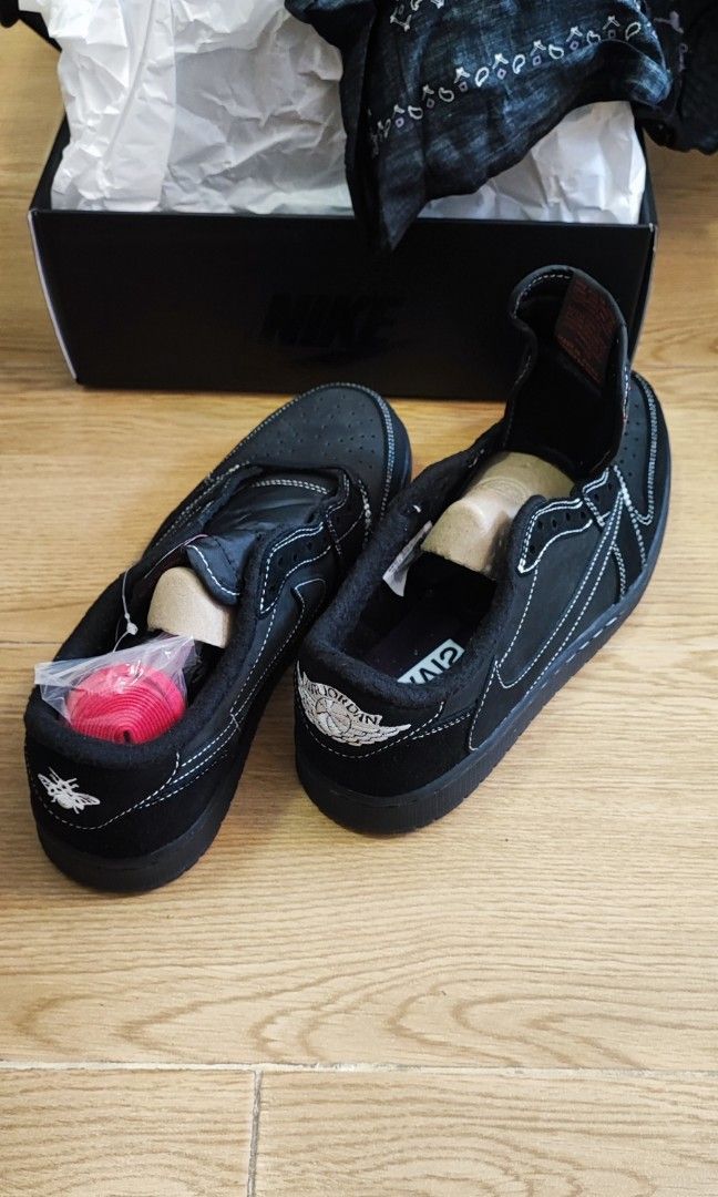 XH Travis Scott x Air Jordan 1 Low OG SP Black Phantom review Bella 04
