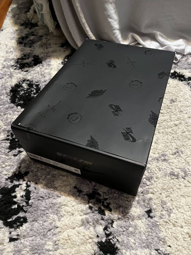 XH Travis Scott x Air Jordan 1 Low OG SP Black Phantom review Isabella 03