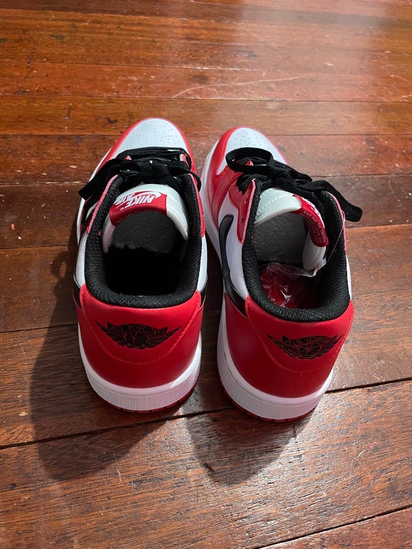 XH Air Jordan 1 Low Low Help Chicago review Piper 03