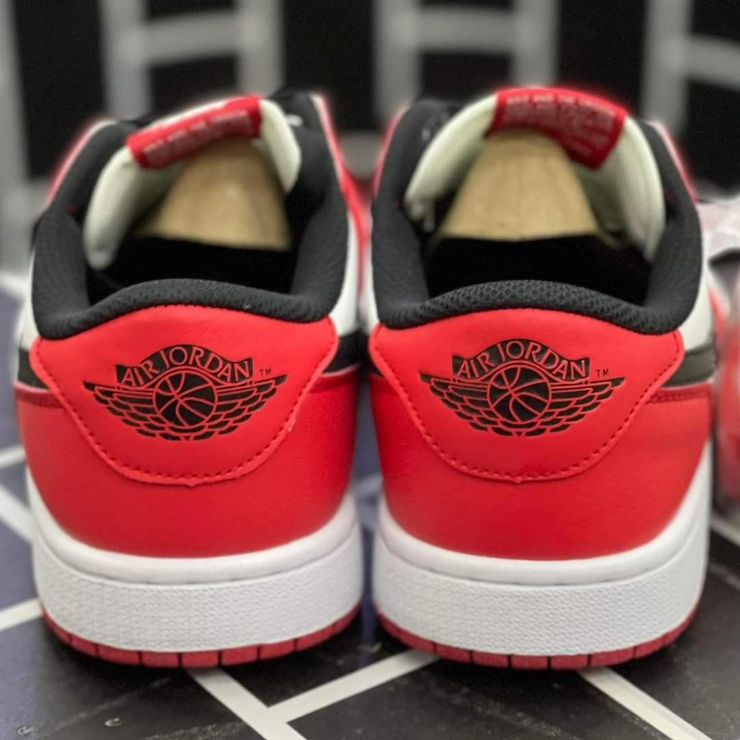 XH Air Jordan 1 Low Low Help Chicago review Sam 02