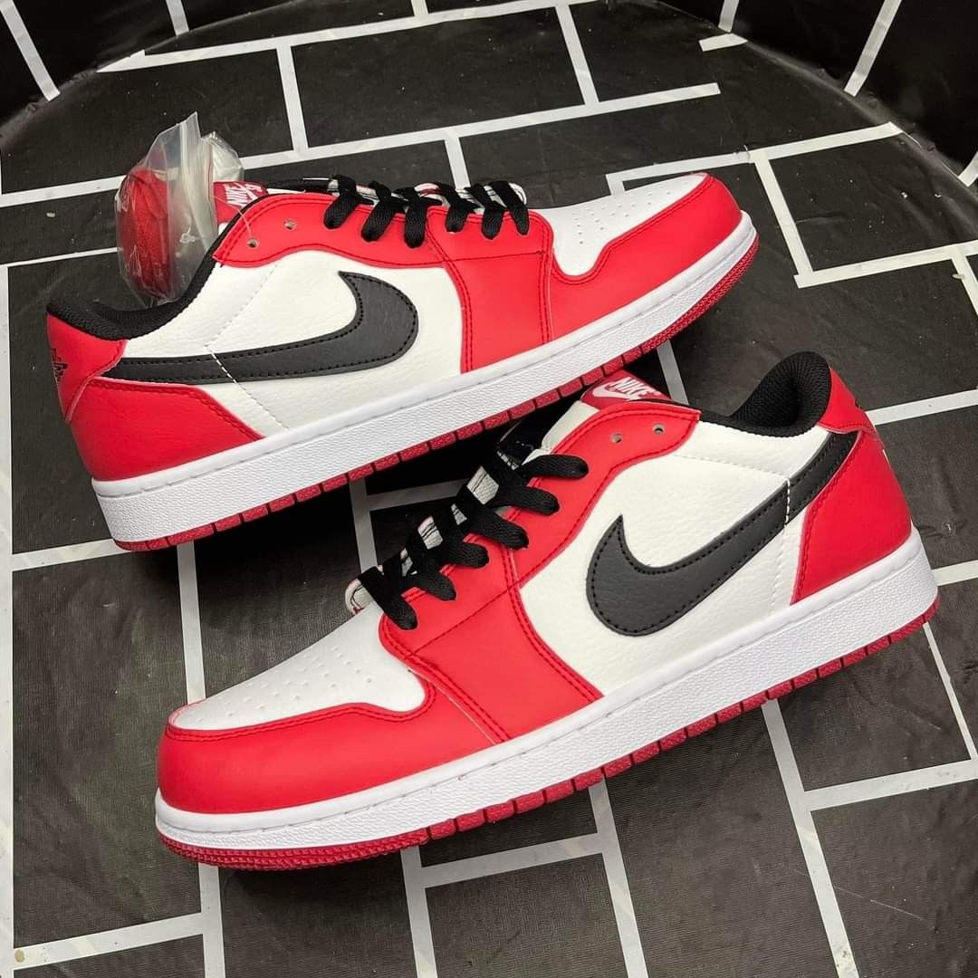 XH Air Jordan 1 Low Low Help Chicago review Sam 03