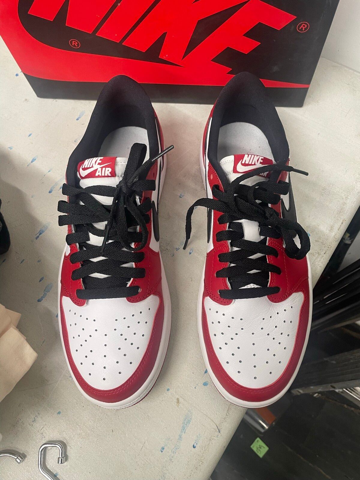 XH Air Jordan 1 Low Low Help Chicago review Ursula 02
