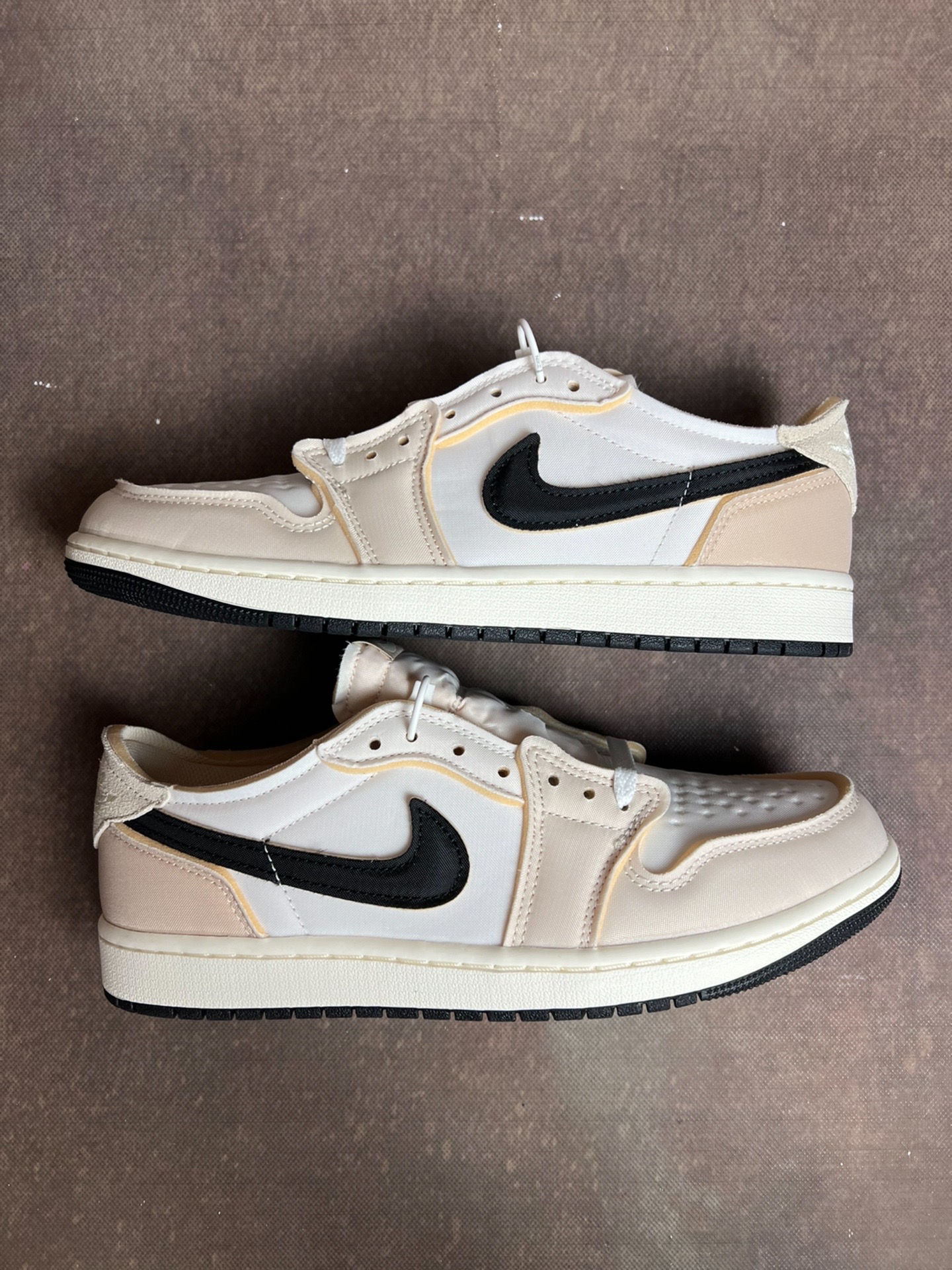 XH Air Jordan 1 Low Rice Gray Sponge review Brianna 01