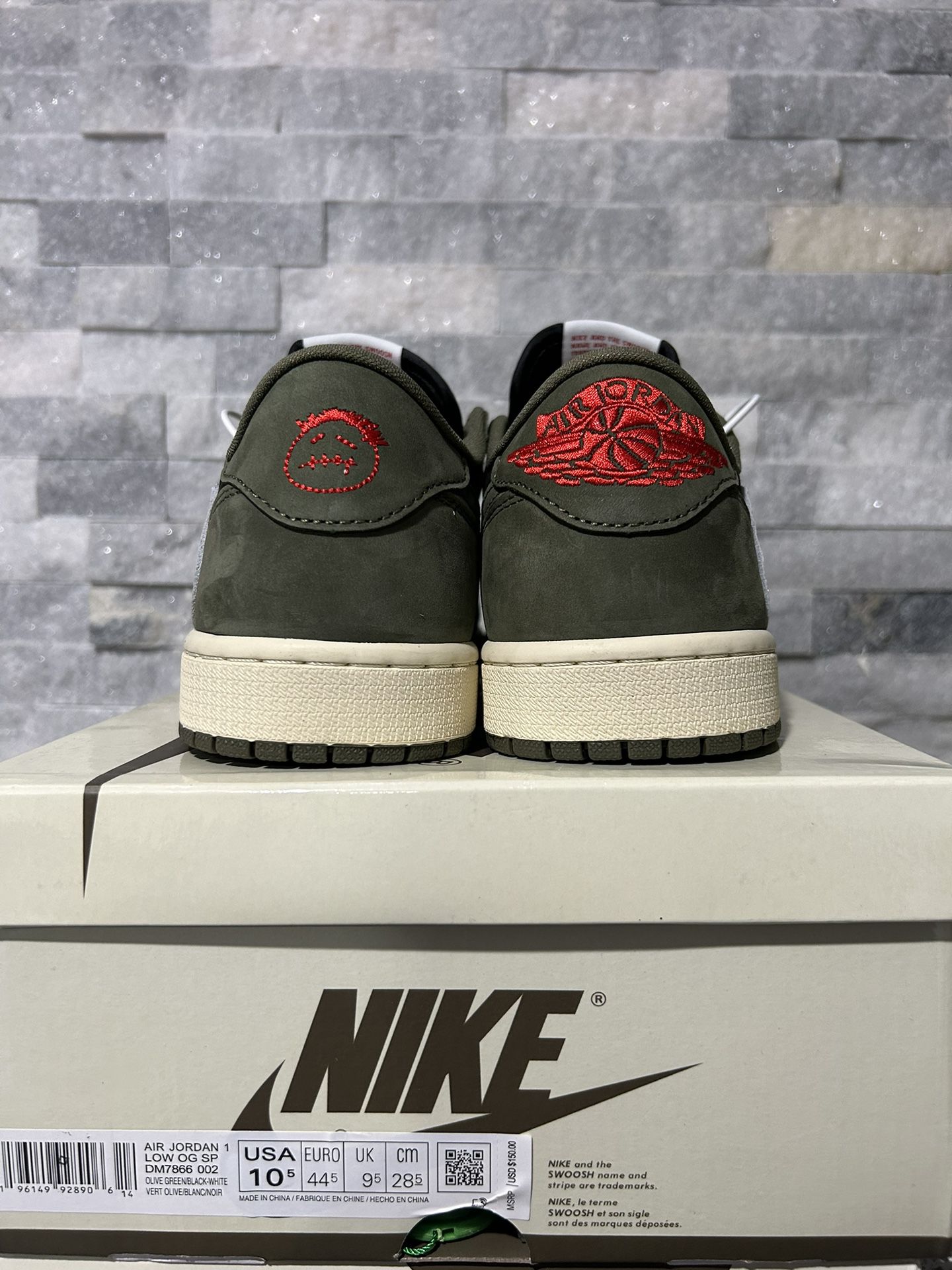 XH Travis Scott x Air Jordan 1 Low Green Barb review Fred 02