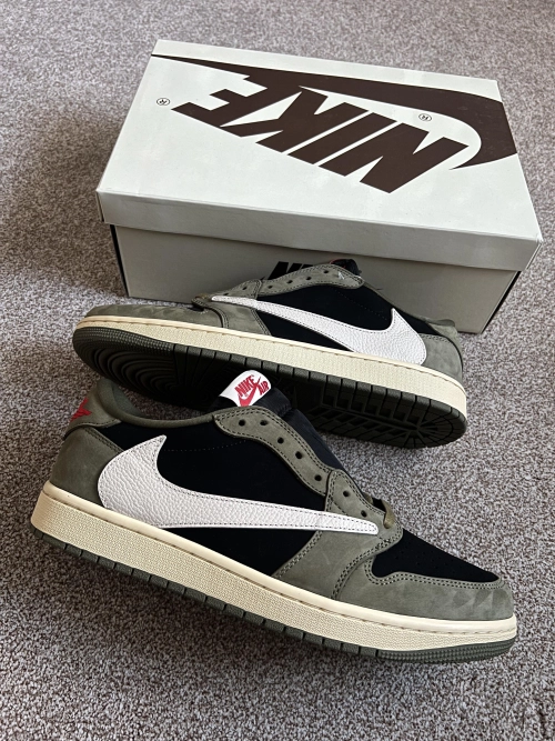 XH Travis Scott x Air Jordan 1 Low Green Barb review 