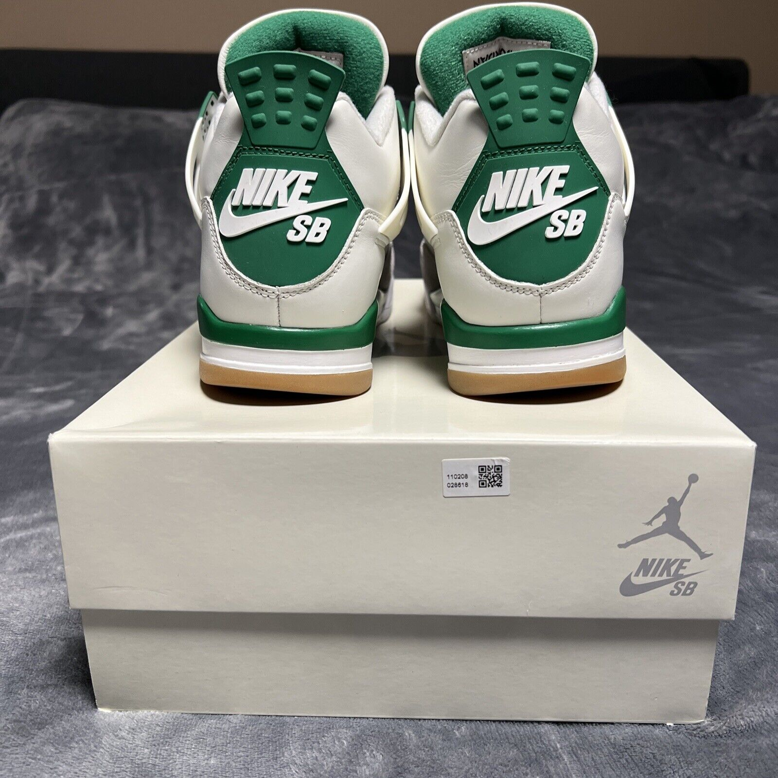 OG Batch Nike SB x Air Jordan 4 “Pine Green”Calaite review Harry 02
