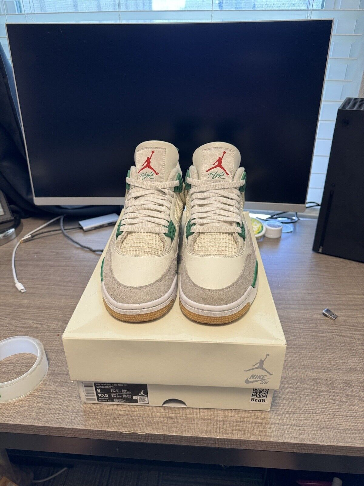 OG Batch Nike SB x Air Jordan 4 “Pine Green”Calaite review Juan Ortiz 02