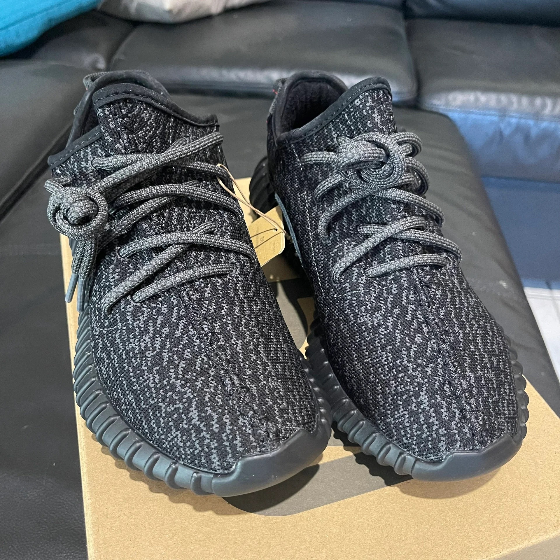 🔥Adidas Originals Yeezy Boost 350 Pirate Black review 0
