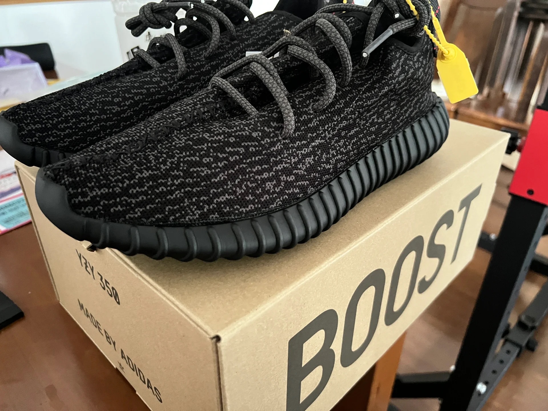 🔥Adidas Originals Yeezy Boost 350 Pirate Black review 0