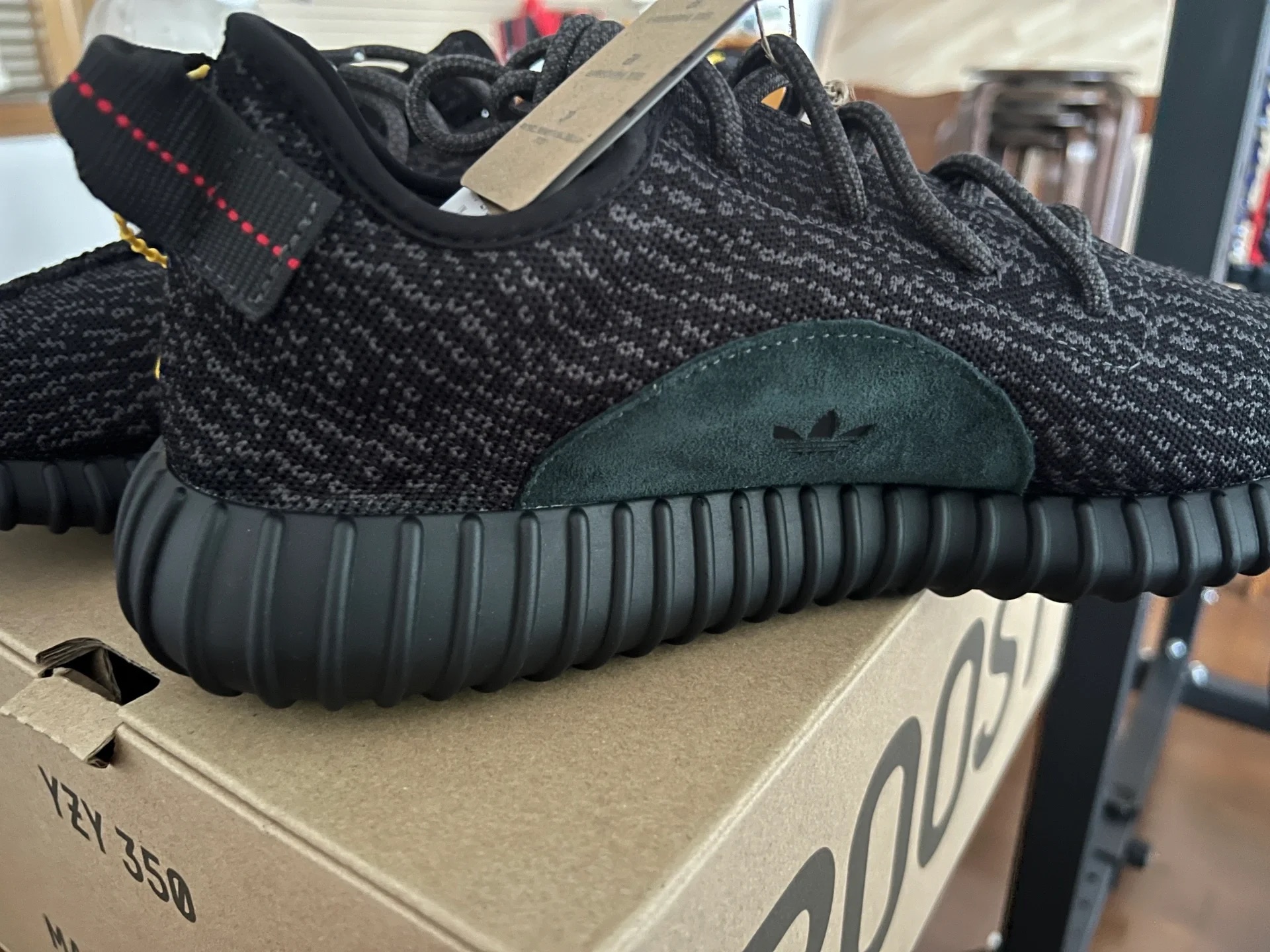 🔥Adidas Originals Yeezy Boost 350 Pirate Black review 0