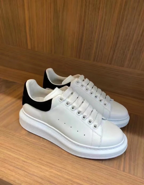 🔥Alexander McQueen Sneaker White Black review 