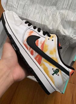 SX Nike SB Dunk Low Pro QS review thao duong 01