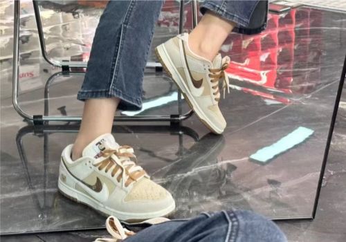 SX Nike Dunk Low SE ‘’85‘Jenny Bakery review 