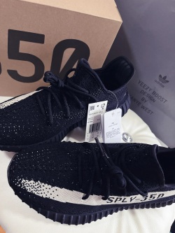 🔥🔥🔥Adidas Yeezy Boost 350 V2 Black White review Lyudmila