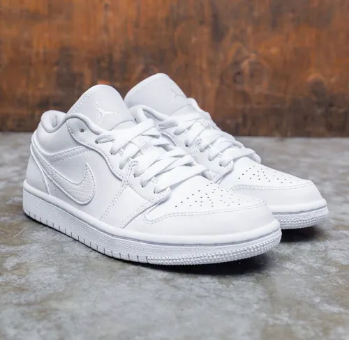 XH Air Jordan 1 Low Golf Triple White review 
