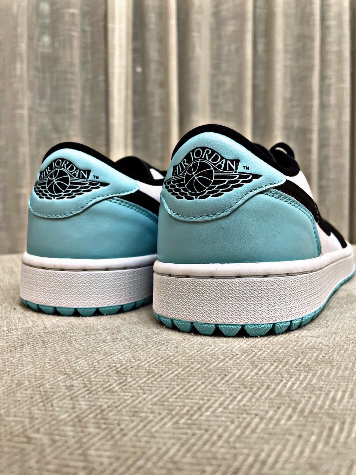 XH Air Jordan 1 Low Men Thol review Hannah 05