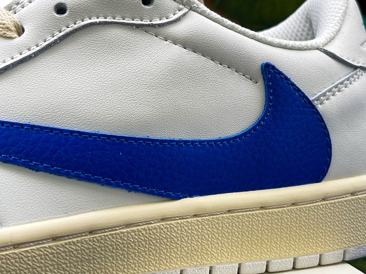 XH Travis Scott x Air Jordan 1 Low White Blue review Xavier 06