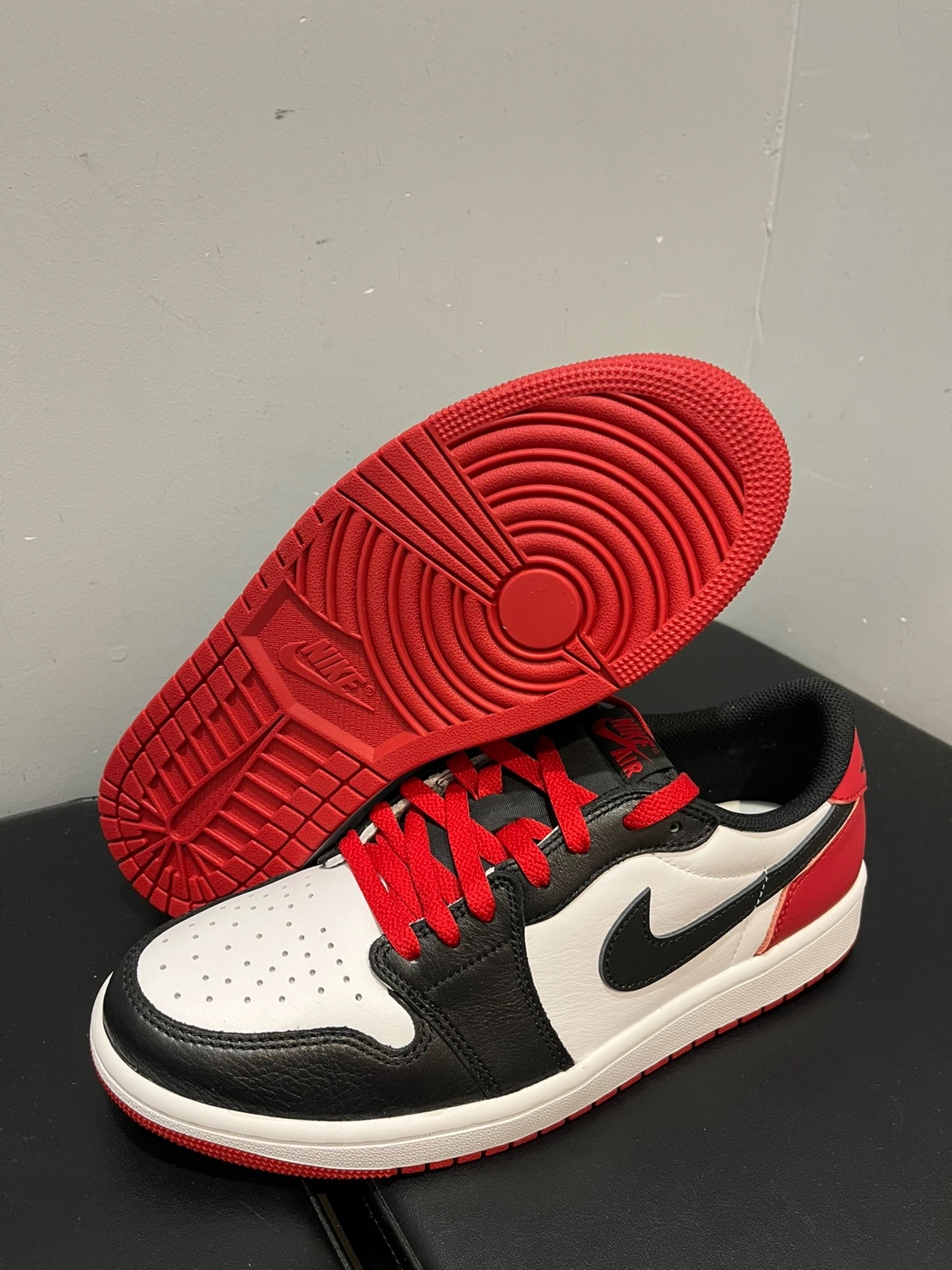 XH Air Jordan 1 Low OG “Black Toe”Black Toe review Quinn 02