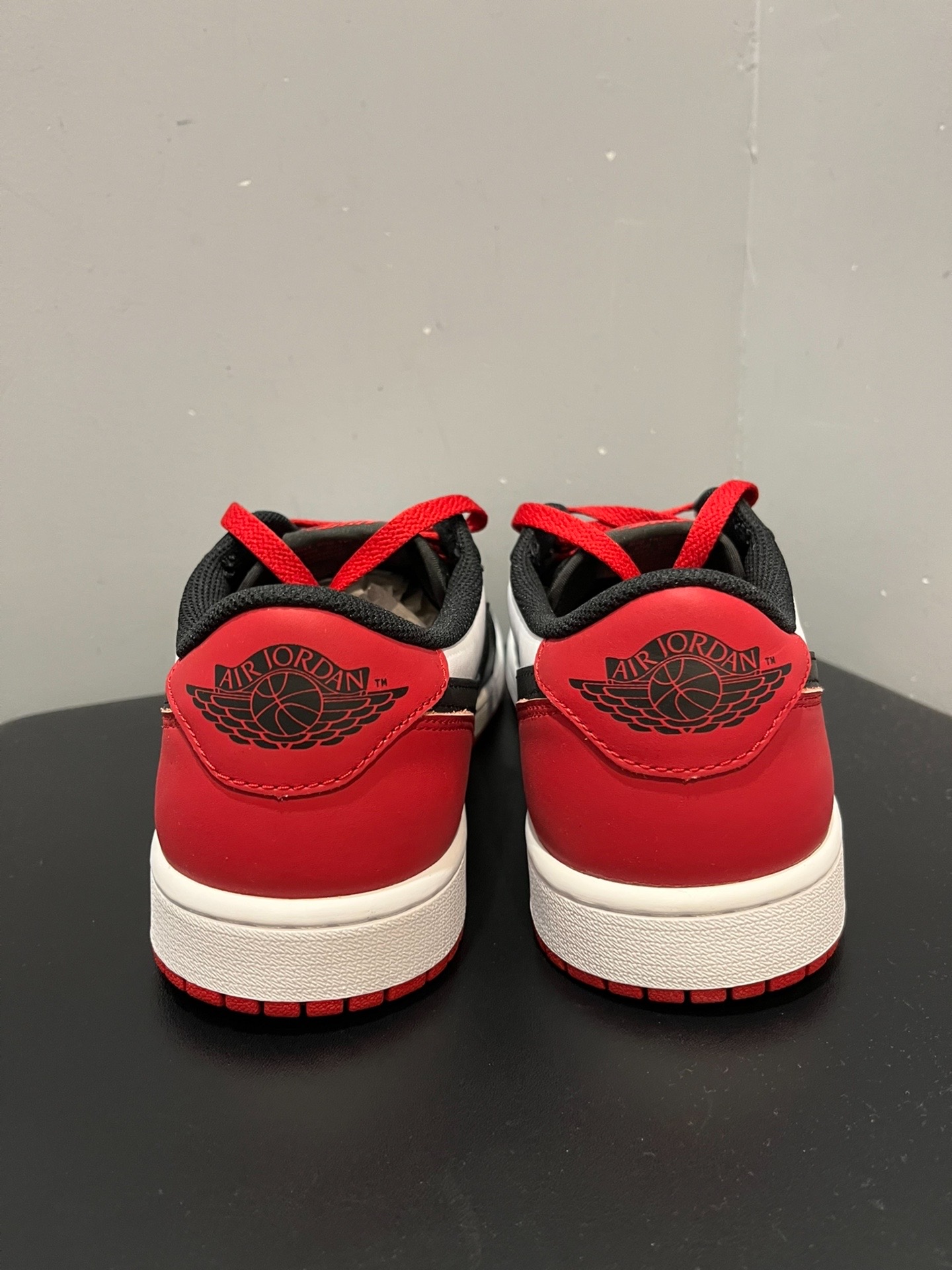 XH Air Jordan 1 Low OG “Black Toe”Black Toe review Quinn 04