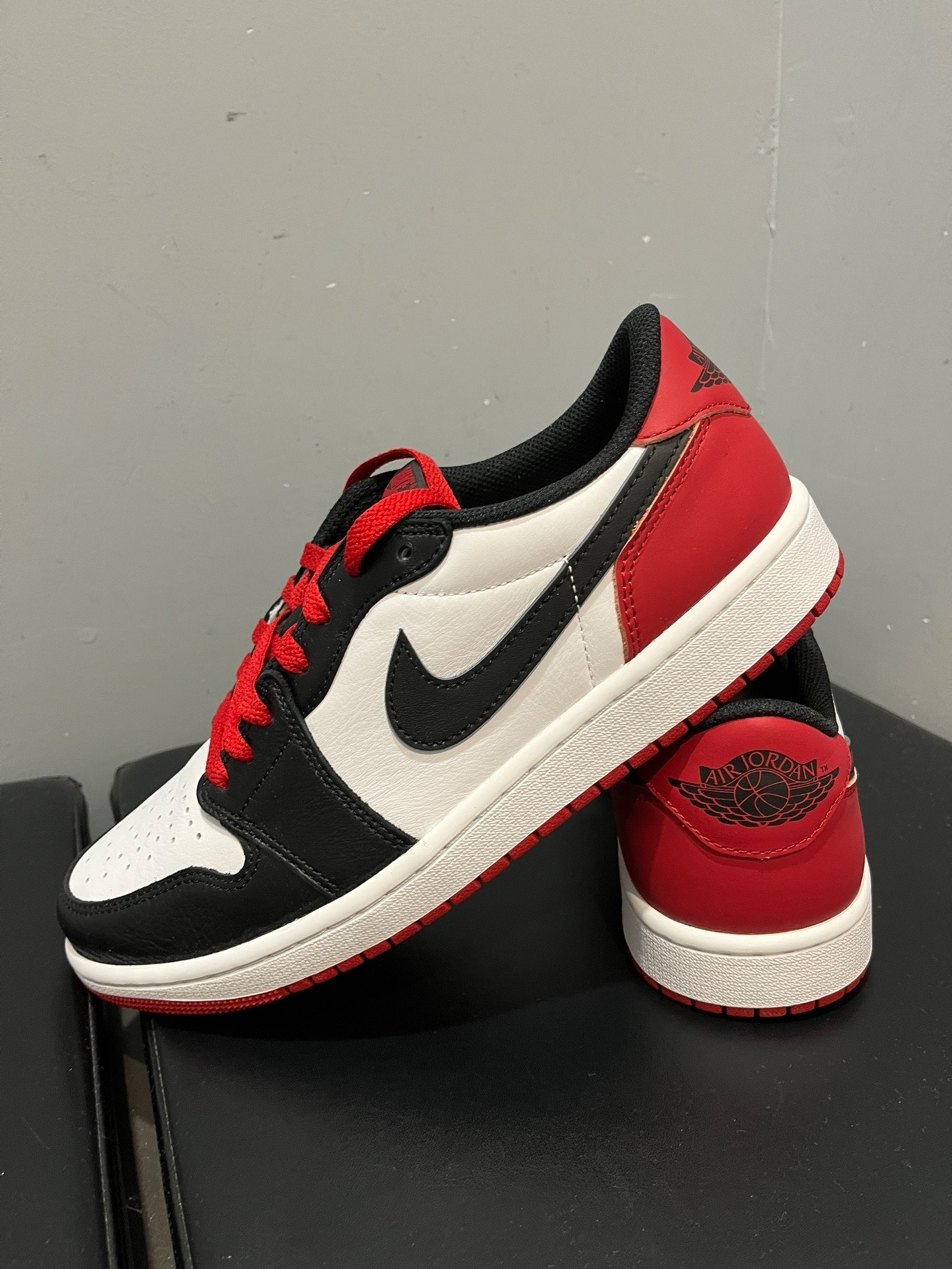 XH Air Jordan 1 Low OG “Black Toe”Black Toe review Quinn 06