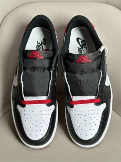 XH Air Jordan 1 Low OG “Black Toe”Black Toe review Yasmine 05