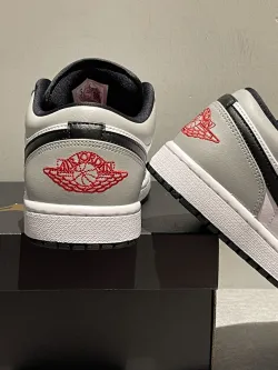 XH Air Jordan 1 Low Light Smoke Grey review Rita 01