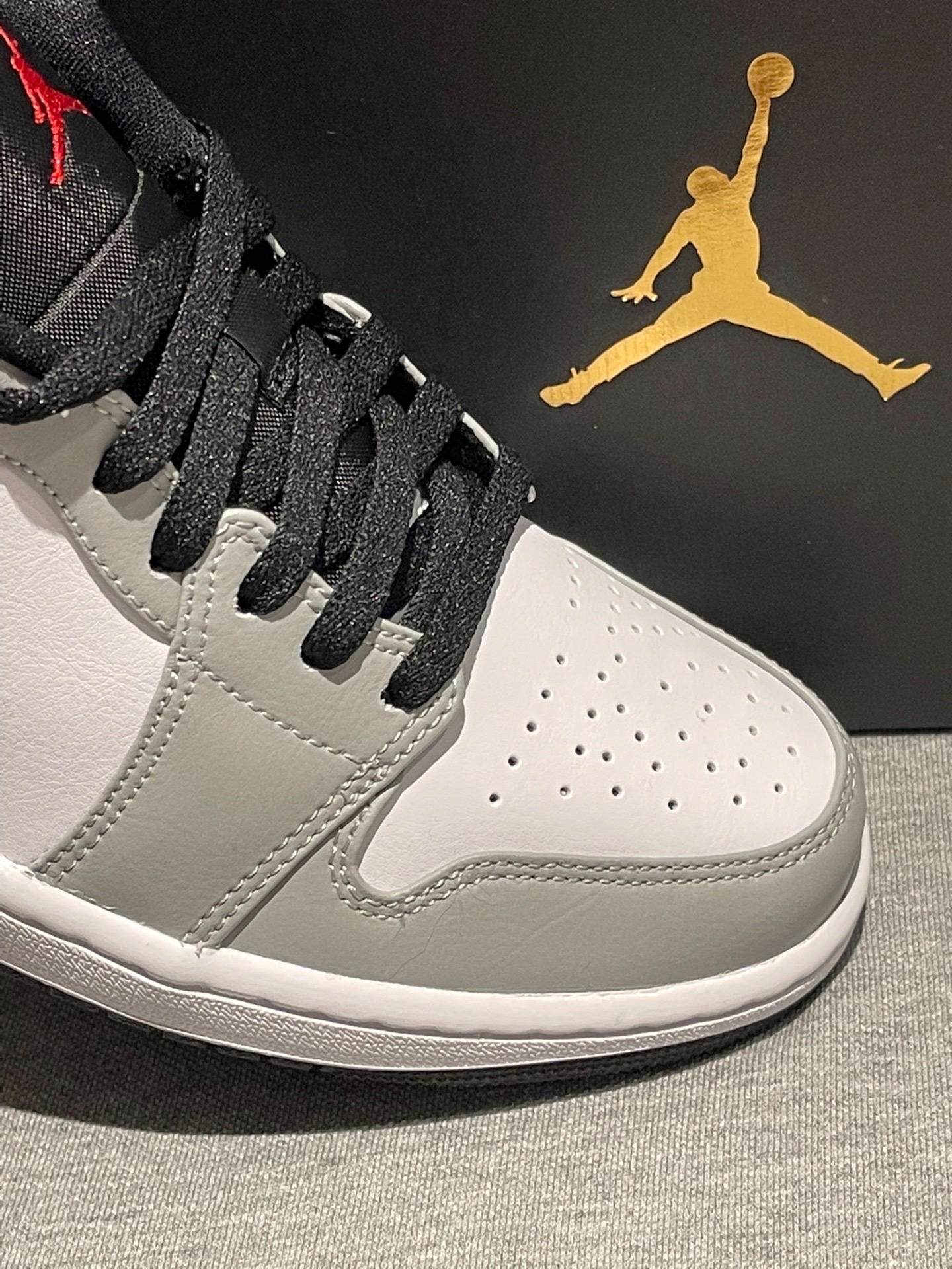 XH Air Jordan 1 Low Light Smoke Grey review Rita 02