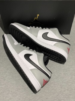 XH Air Jordan 1 Low Light Smoke Grey review Rita 06
