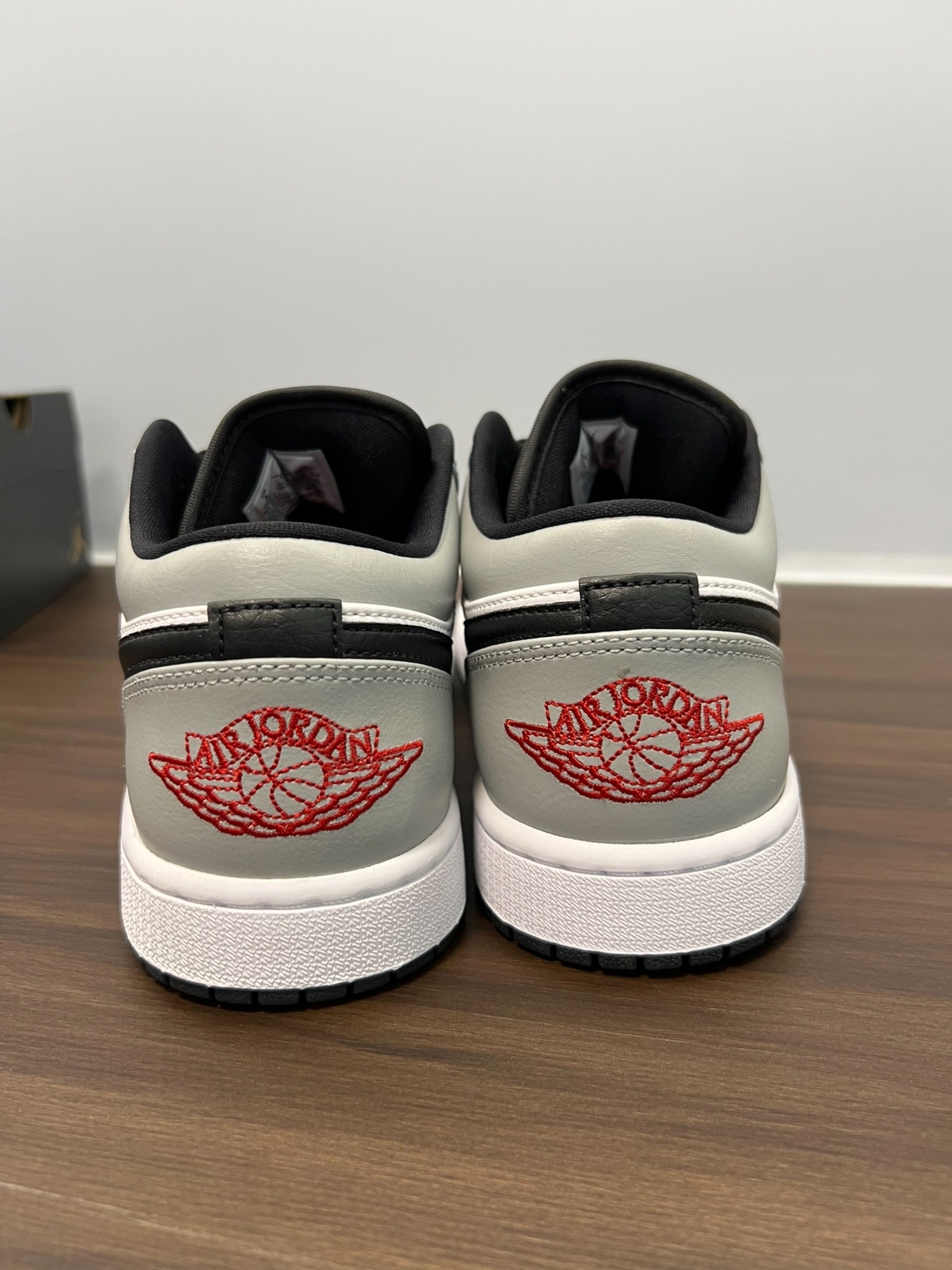 XH Air Jordan 1 Low Light Smoke Grey review Ursula 02