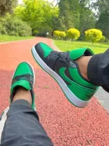 XH Air Jordan 1 Low “Lucky Green”Black Green Toes review Jane 02