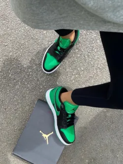 XH Air Jordan 1 Low “Lucky Green”Black Green Toes review Oscar 01