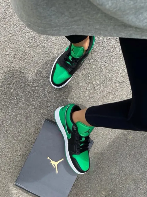 XH Air Jordan 1 Low “Lucky Green”Black Green Toes review 