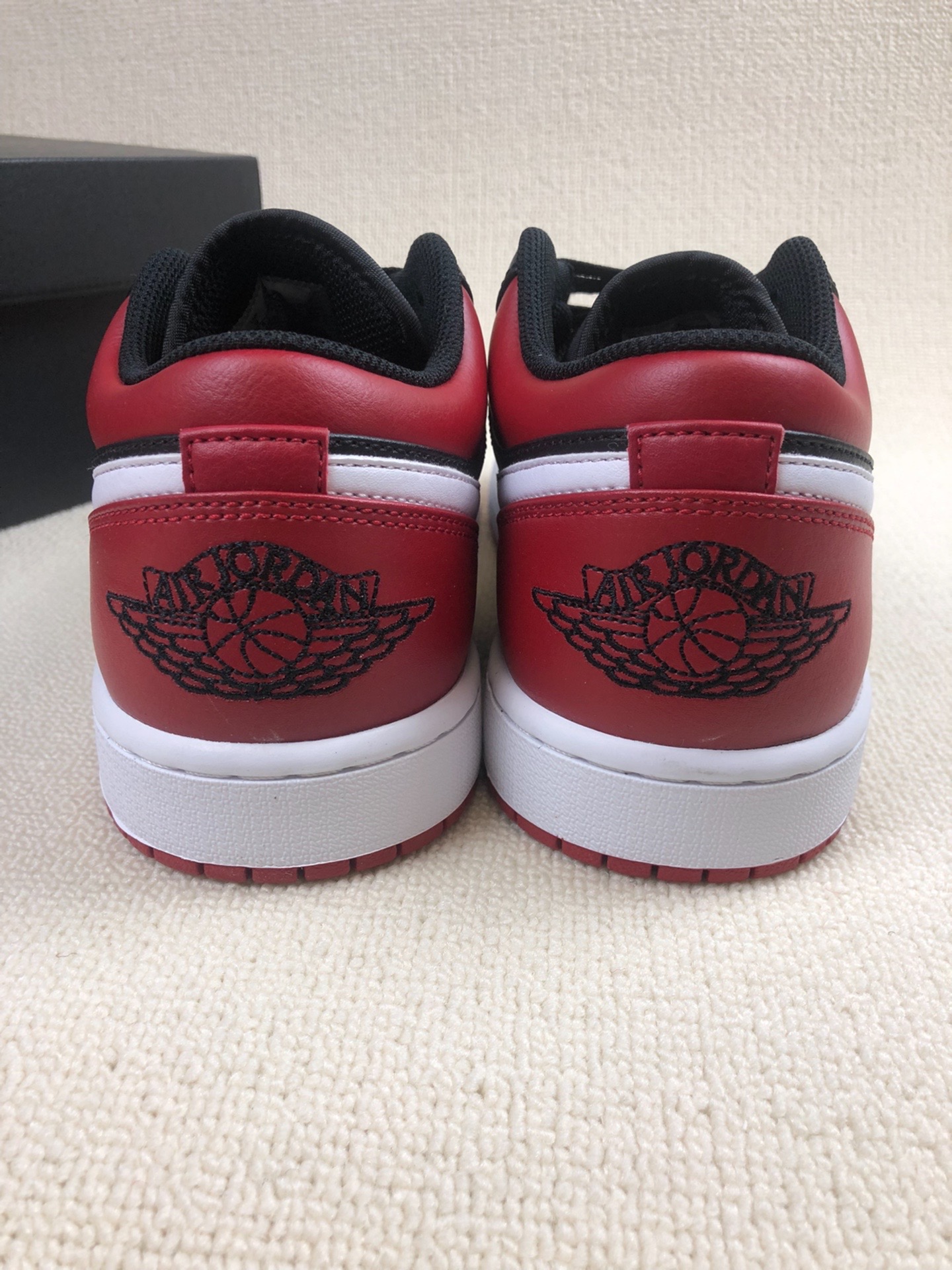 XH Air Jordan 1 Low Retro Black Red review Tara 06