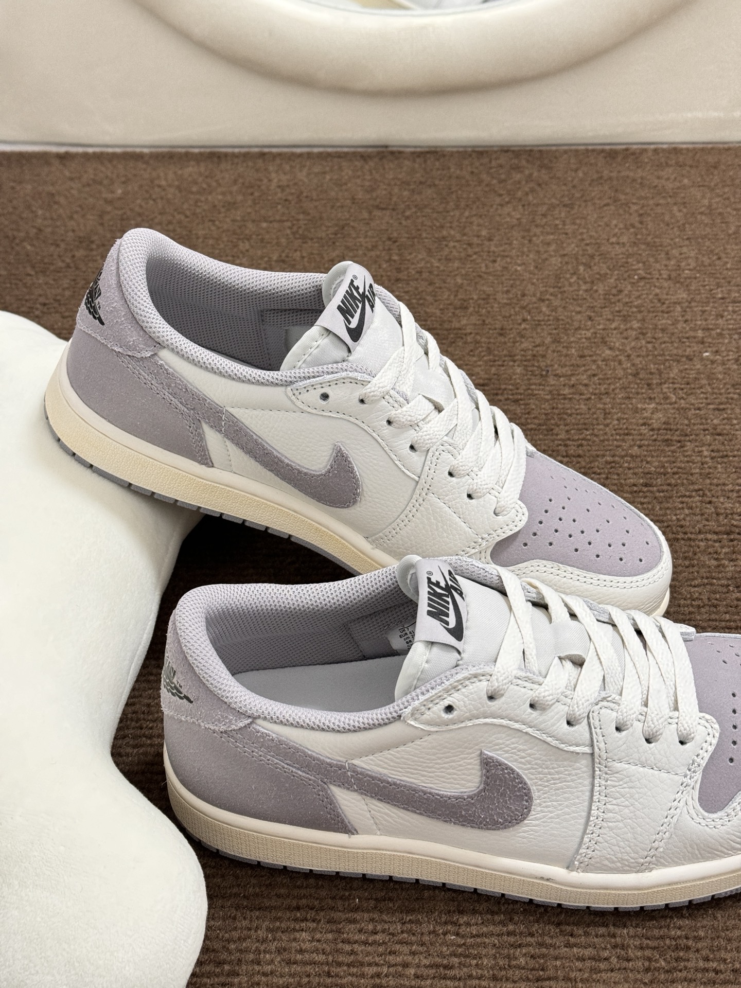 XH  Air Jordan 1 Low “Atmosphere Grey” review Willow 02