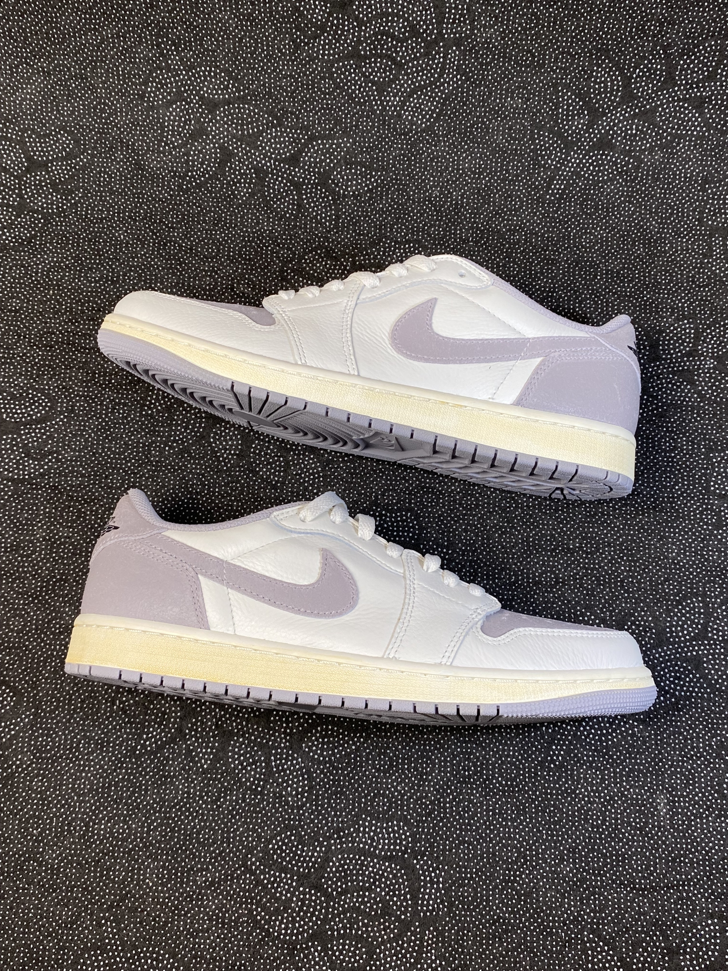 XH  Air Jordan 1 Low “Atmosphere Grey” review Zack 05