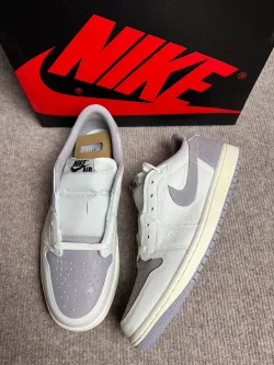 XH  Air Jordan 1 Low “Atmosphere Grey” review Joel 02