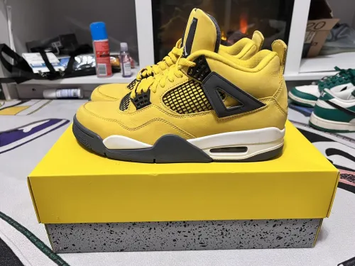 OG Batch Air Jordan 4 Retro LS Lightning review 