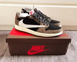 XH Air Jordan 1 Low “Travis Scott”  review Karen 03