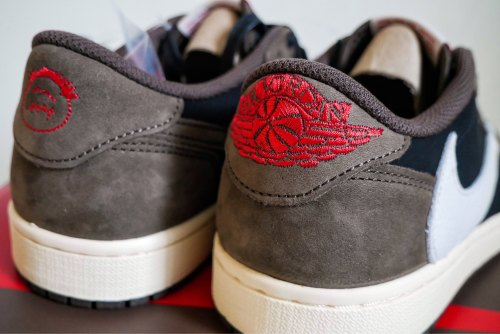 XH Air Jordan 1 Low “Travis Scott”  review 