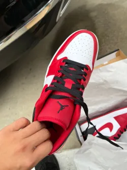 XH Air Jordan 1 Low Red, white And Black review Joel 03