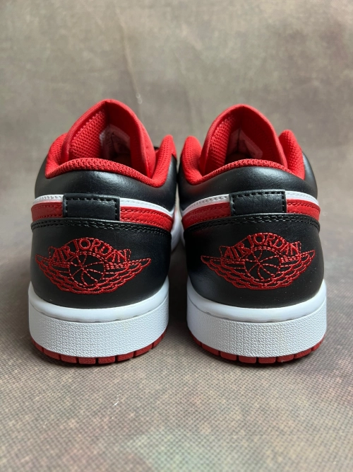 XH Air Jordan 1 Low Red, white And Black review 