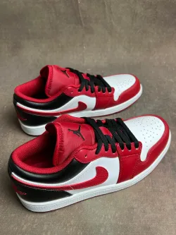 XH Air Jordan 1 Low Red, white And Black review Leo 04
