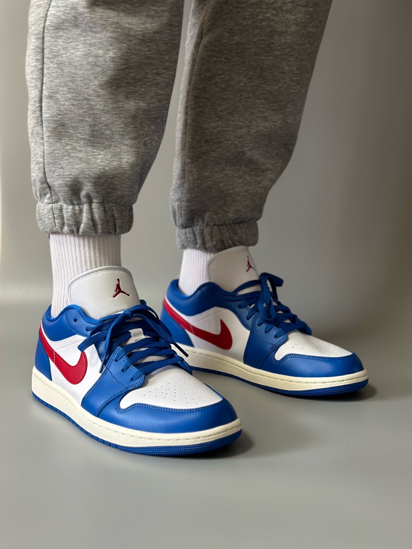 XH Travis Scott x Air Jordan 1 Low A Dingdang Cat review Rosa 03