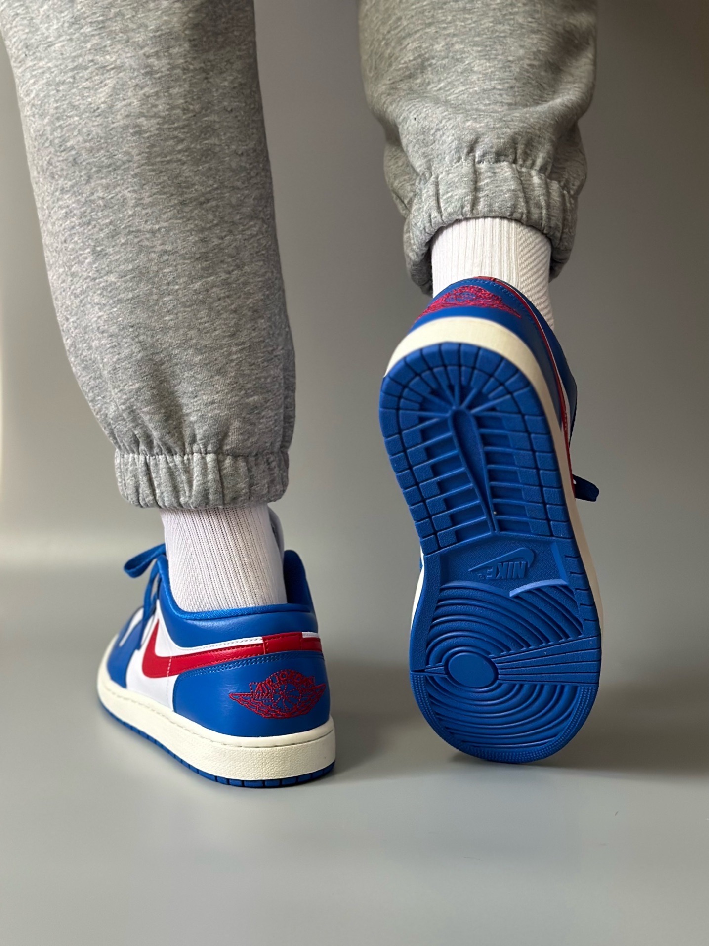 XH Travis Scott x Air Jordan 1 Low A Dingdang Cat review Rosa 05